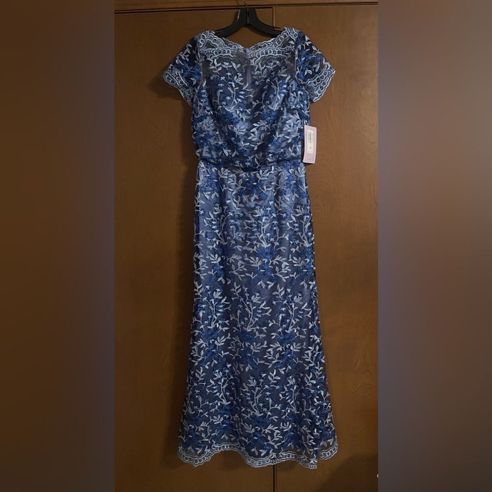 JS Collections Blue and White Flutter Sleeve Maxi Gown fits size 4&6